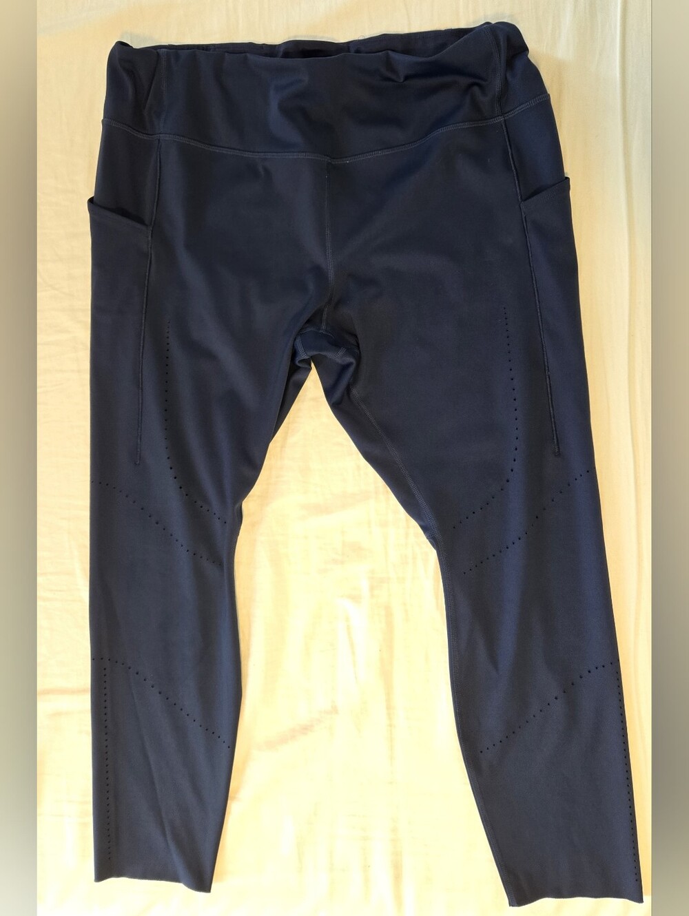 Brooks Navy Run Happy Leggings with Perforated Detaiks, XXL